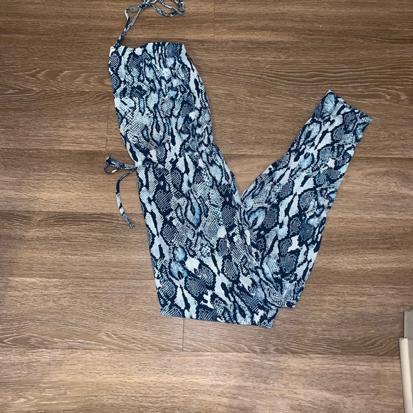 Snake print strapless jumpsuit - Picture 2 of 3